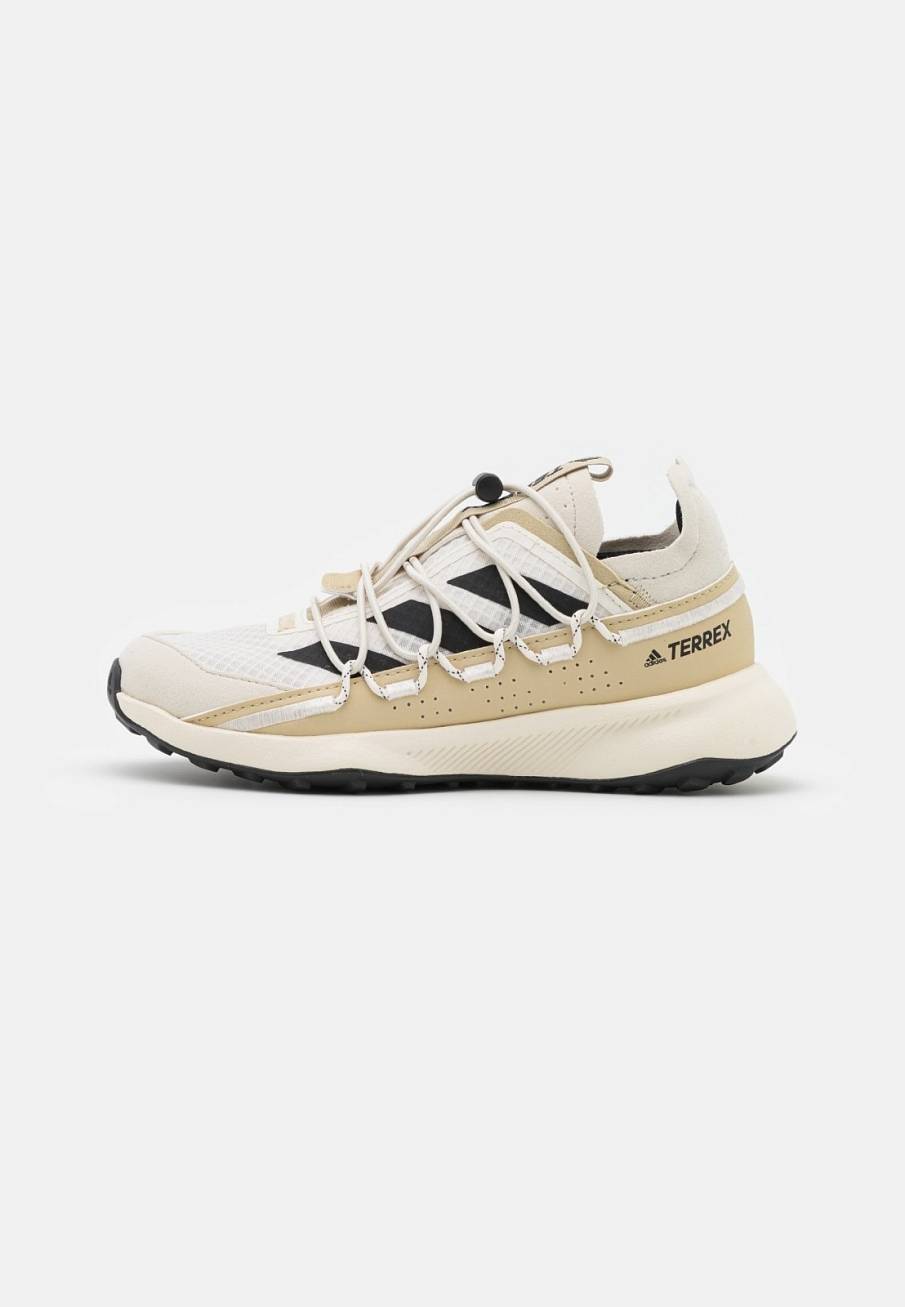 Фото № 1 с приближением к товару «‎Adidas Terrex Voyager 21»