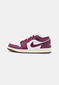 Фото № 1 с приближением к товару «‎AIR JORDAN 1 LOW»