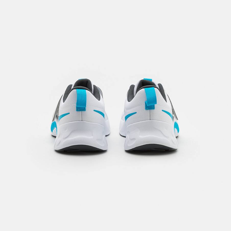 Фото № 3 с приближением к товару «‎Nike Renew Retaliation 4»