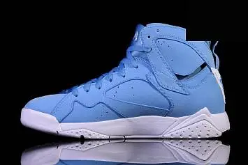 Nike Air Jordan 7 Retro North Carolina  - 4