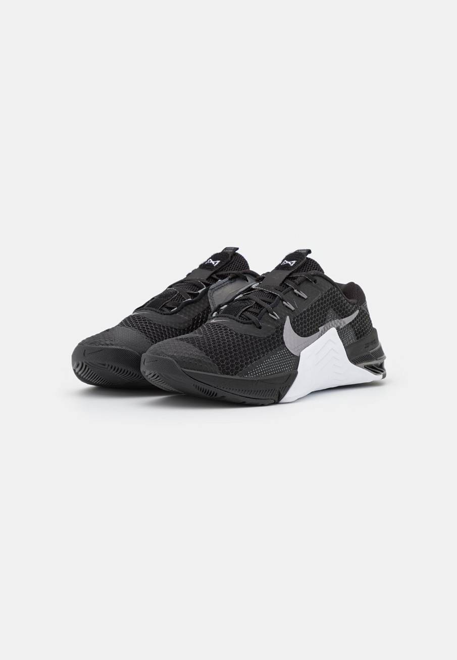 Фото № 1 с приближением к товару «‎Nike Metcon »