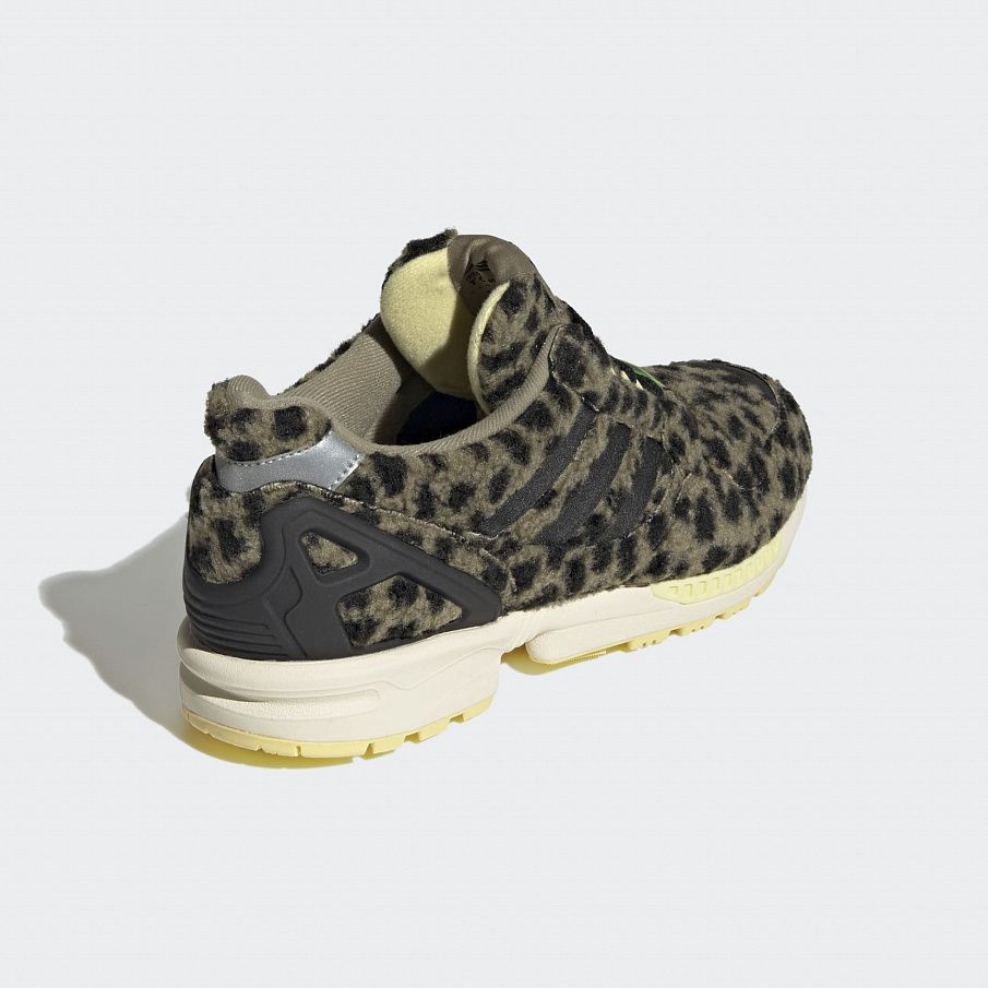 Фото № 4 с приближением к товару «‎Кроссовки Adidas SPAD111A23G-M11»