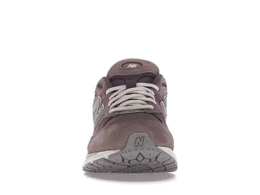 Фото № 2 с приближением к товару «‎New Balance 2002R»