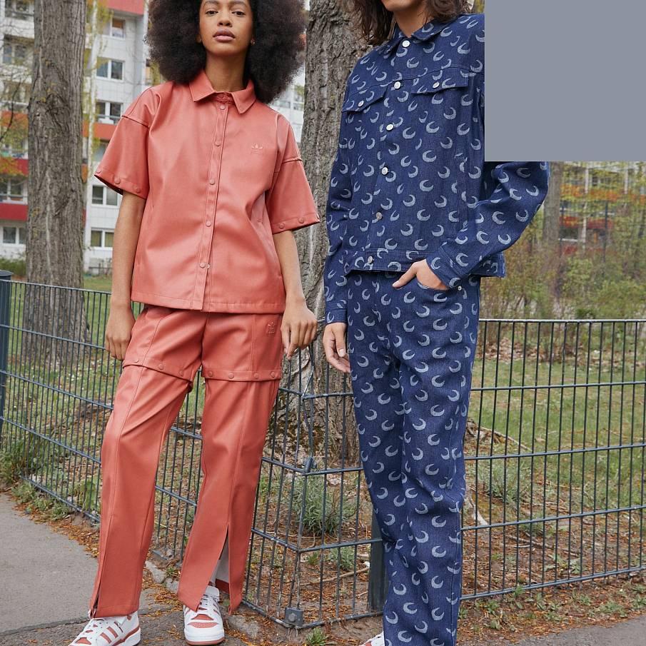 Фото № 2 с приближением к товару «‎Adidas Forum »