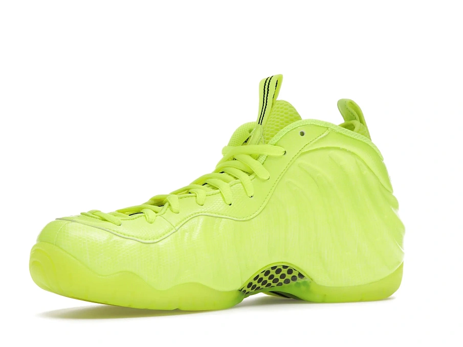 Фото № 2 с приближением к товару «‎Nike Air Foamposite Pro Volt»