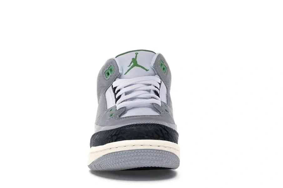 Фото № 2 с приближением к товару «‎Jordan 3 Retro Chlorophyll »