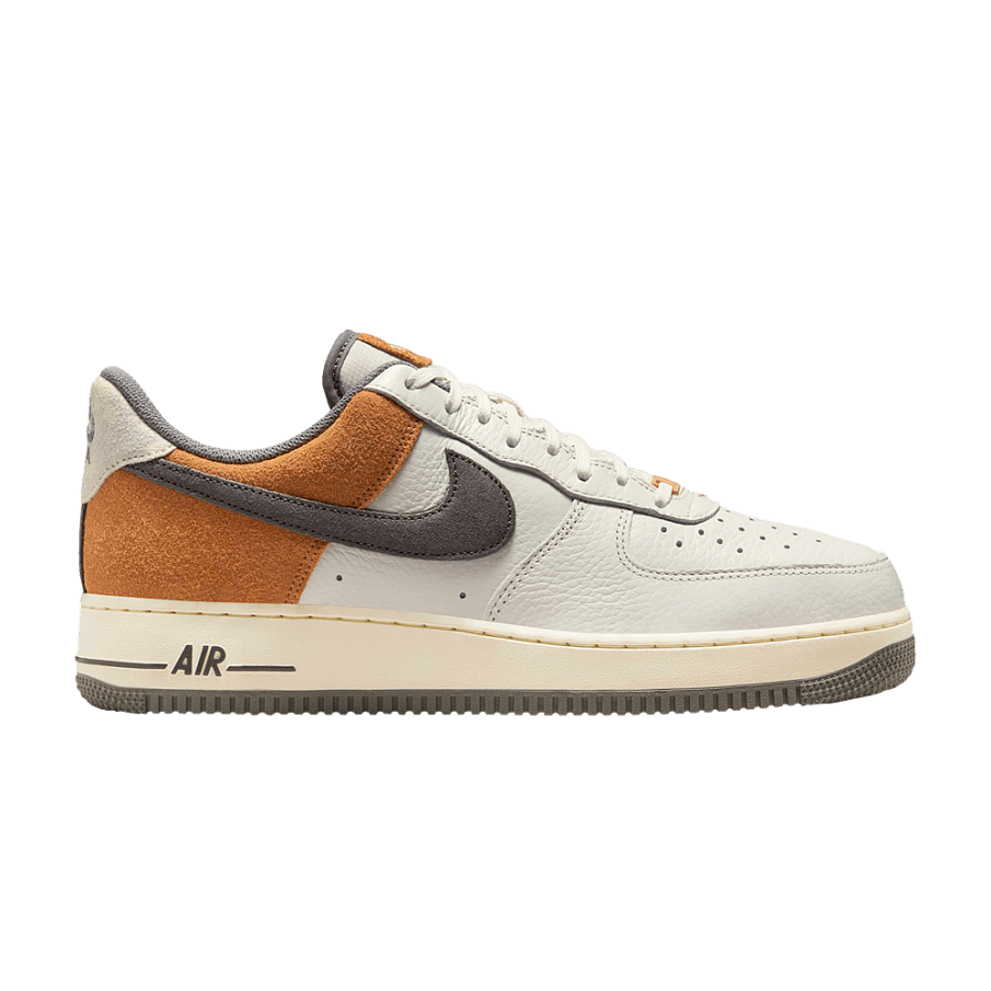 Фото № 1 с приближением к товару «‎Nike Air Force 1 07 LV8 Phantom Copper Moon»