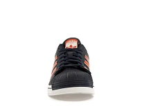 Фото № 2 с приближением к товару «‎adidas Superstar»