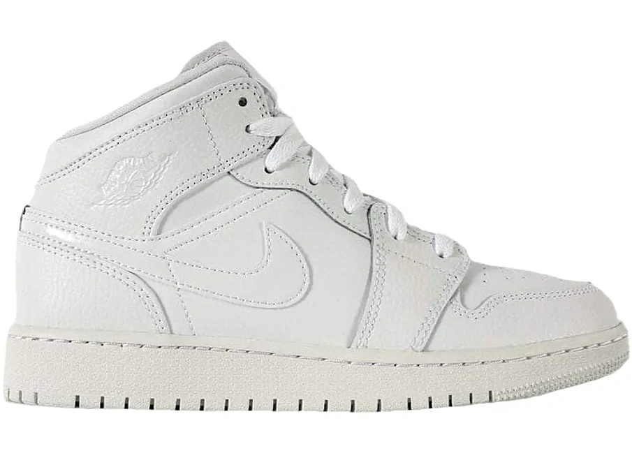 Фото № 1 с приближением к товару «‎Jordan 1 Mid Triple White (2020) »