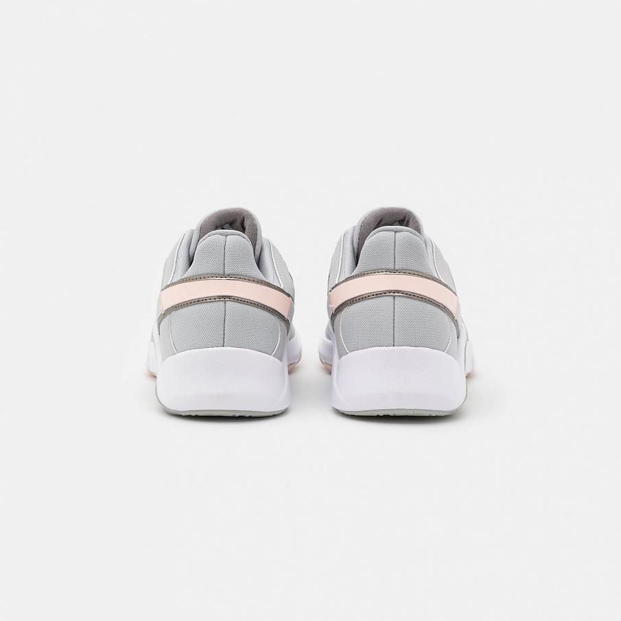 Фото № 3 с приближением к товару «‎Nike Legend Essential 2»