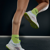 Фото № 5 с приближением к товару «‎Nike React Escape»