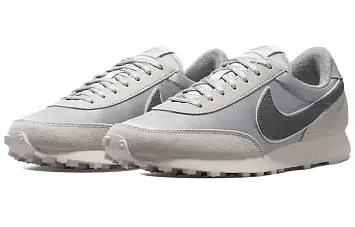 Nike Wmns DBreak SE Low-Top Running Shoes Grey - 3