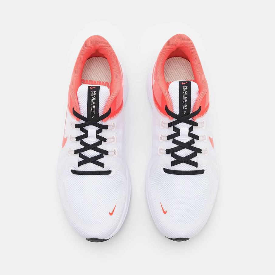 Фото № 4 с приближением к товару «‎Nike Quest 4»