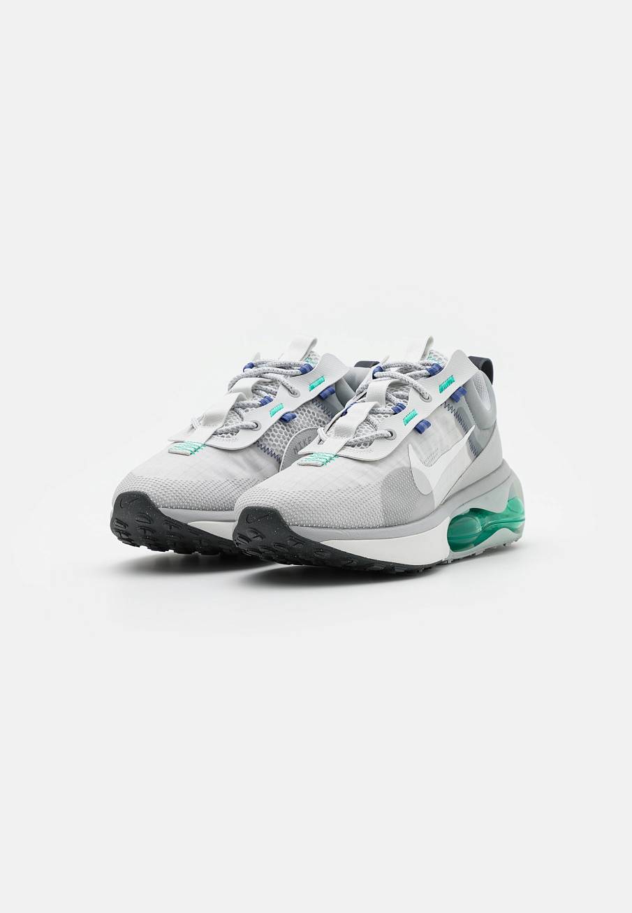 Фото № 2 с приближением к товару «‎Nike Air Max Sphere »