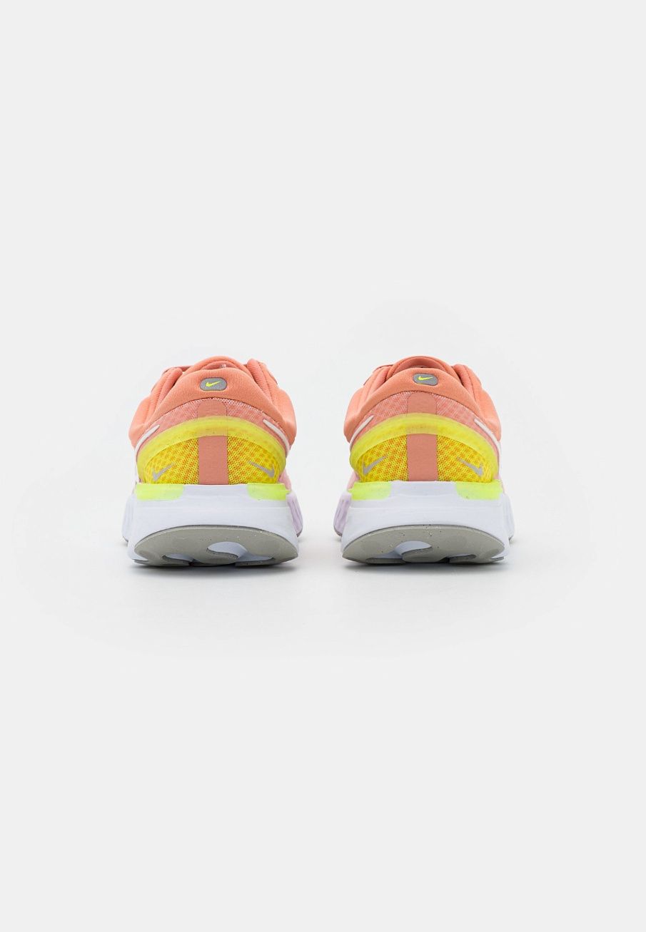Фото № 3 с приближением к товару «‎Nike React Miler 3»