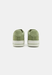 Фото № 3 с приближением к товару «‎AIR FORCE 1 07 PRM»