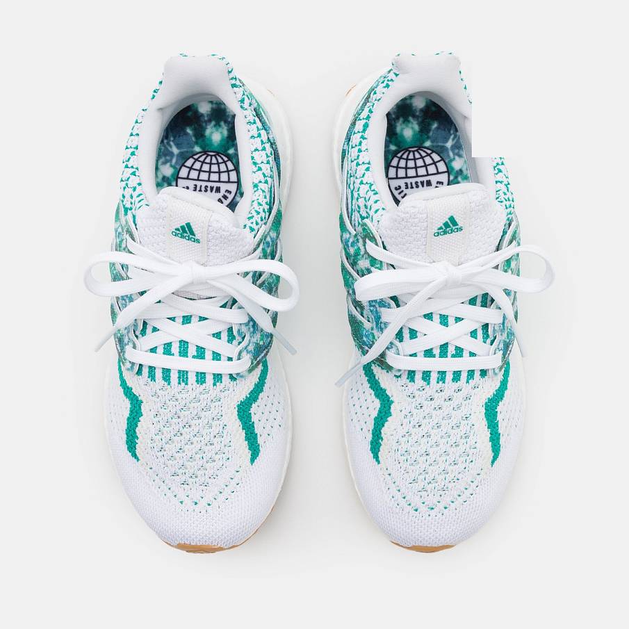 Фото № 4 с приближением к товару «‎Adidas Ultraboost 5.0 Dna »