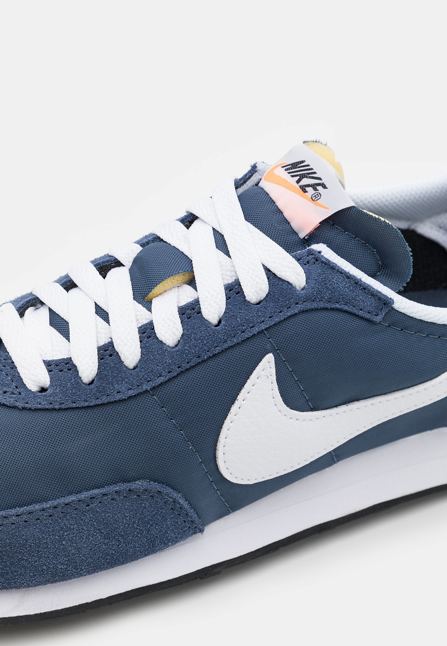 Фото № 5 с приближением к товару «‎Nike Waffle Trainer 2 »