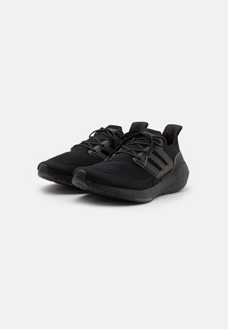 Фото № 2 с приближением к товару «‎Adidas Ultraboost 21»
