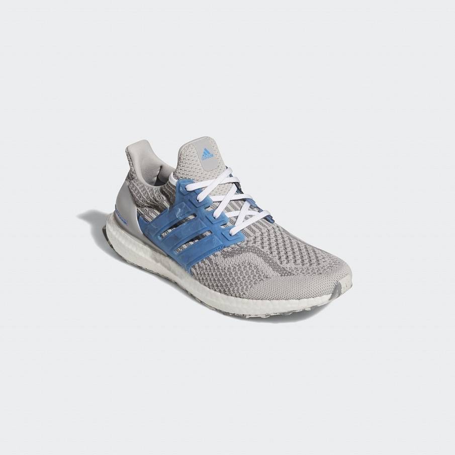 Фото № 2 с приближением к товару «‎Adidas Ultraboost »
