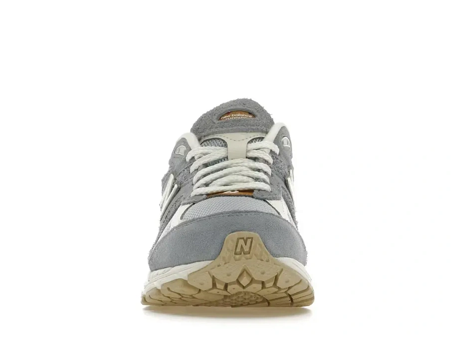 Фото № 2 с приближением к товару «‎New Balance 2002R»