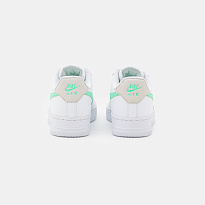 Фото № 4 с приближением к товару «‎Nike Air Force 1 »