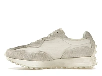 Фото № 3 с приближением к товару «‎New Balance 327»