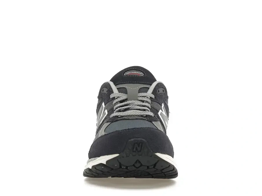 Фото № 2 с приближением к товару «‎New Balance 2002R»