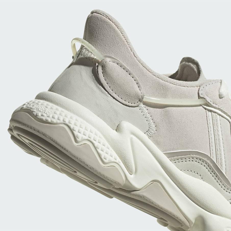 Фото № 5 с приближением к товару «‎Adidas Ozweego »
