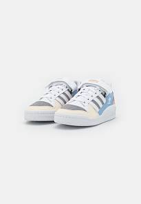 Фото № 3 с приближением к товару «‎Adidas Forum »