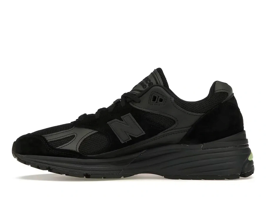 Фото № 3 с приближением к товару «‎New Balance 991v2»