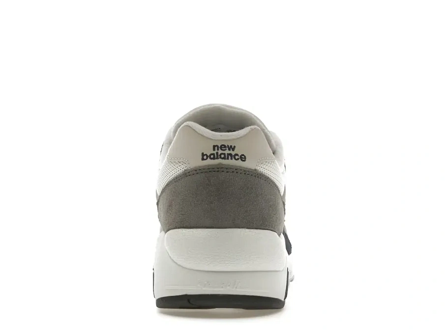 Фото № 4 с приближением к товару «‎New Balance 580»