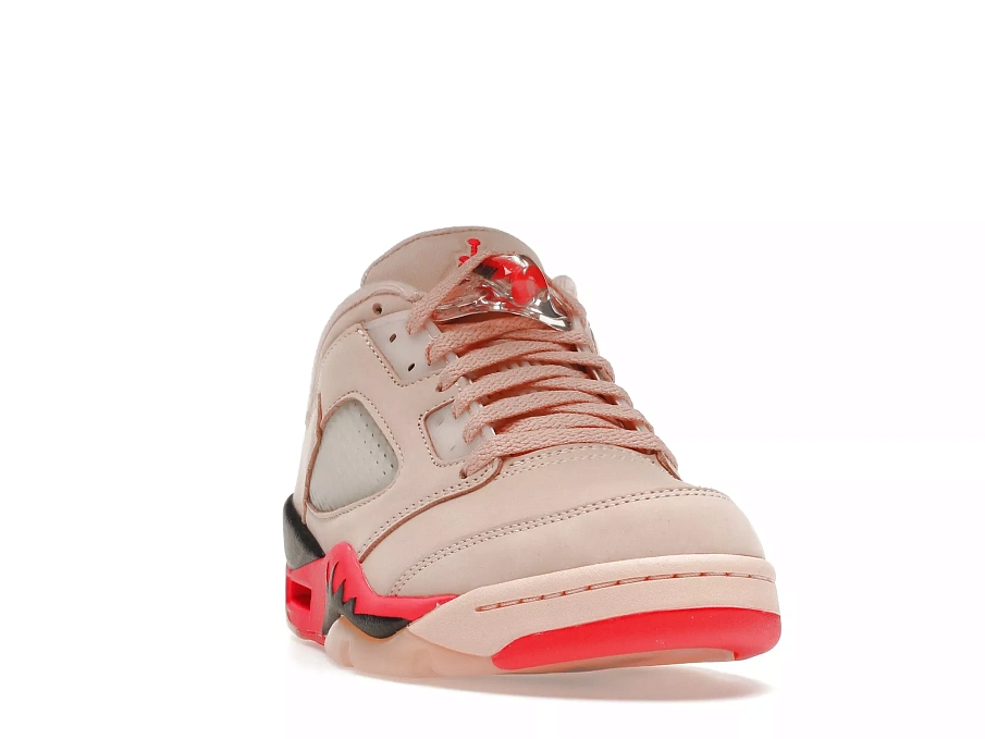 Фото № 2 с приближением к товару «‎Jordan 5 Low Girls That Hoop »