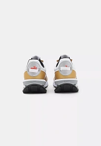 Фото № 3 с приближением к товару «‎AIR MAX PRE-DAY»