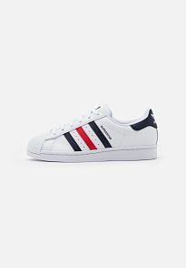 Фото № 1 с приближением к товару «‎Adidas Superstar »