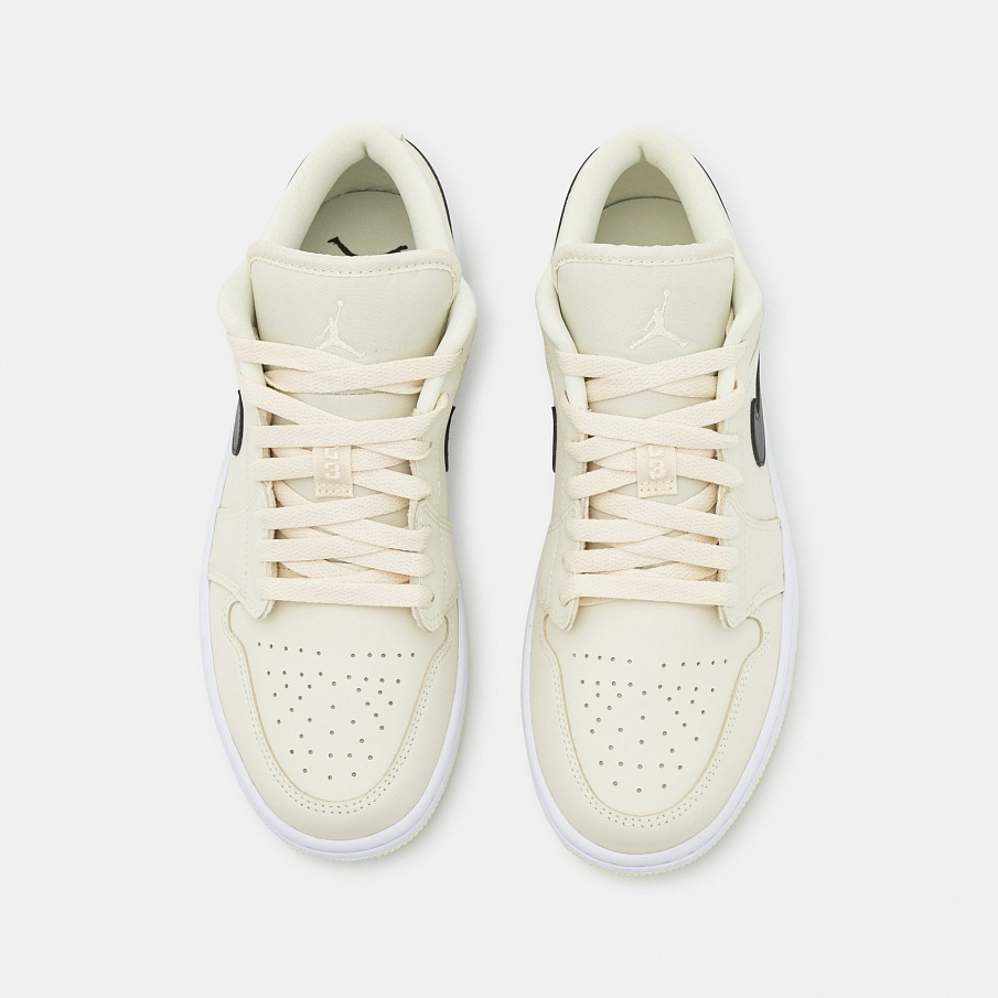 Фото № 5 с приближением к товару «‎Jordan Air 1 »