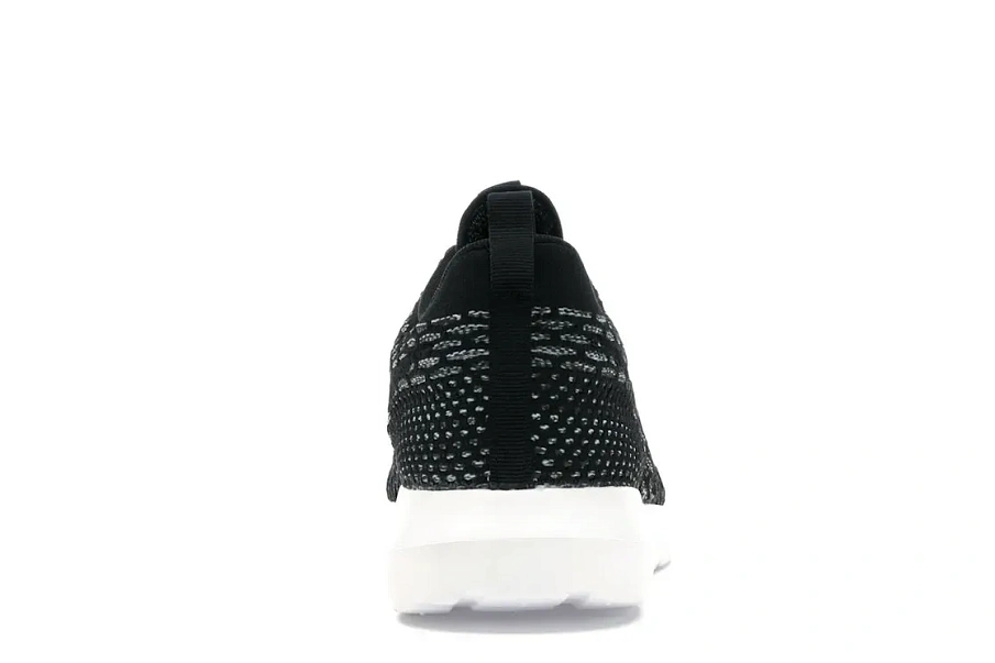 Фото № 4 с приближением к товару «‎Nike Roshe Run Flyknit Black Sequoia»