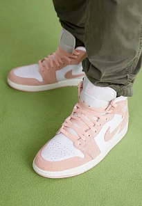 Фото № 2 с приближением к товару «‎AIR JORDAN 1 MID SE»