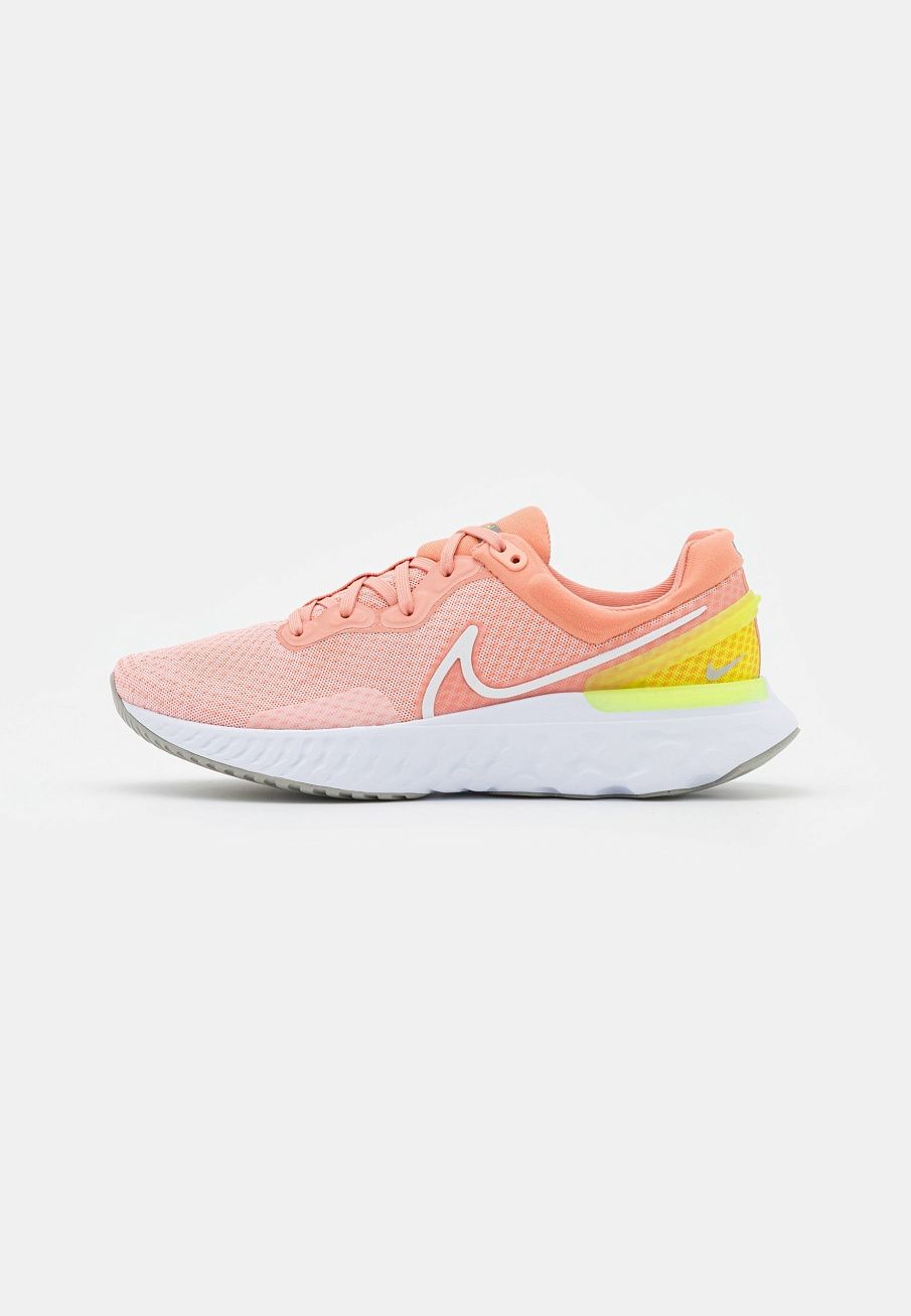 Фото № 1 с приближением к товару «‎Nike React Miler 3»
