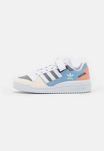 Фото № 1 с приближением к товару «‎Adidas Forum »