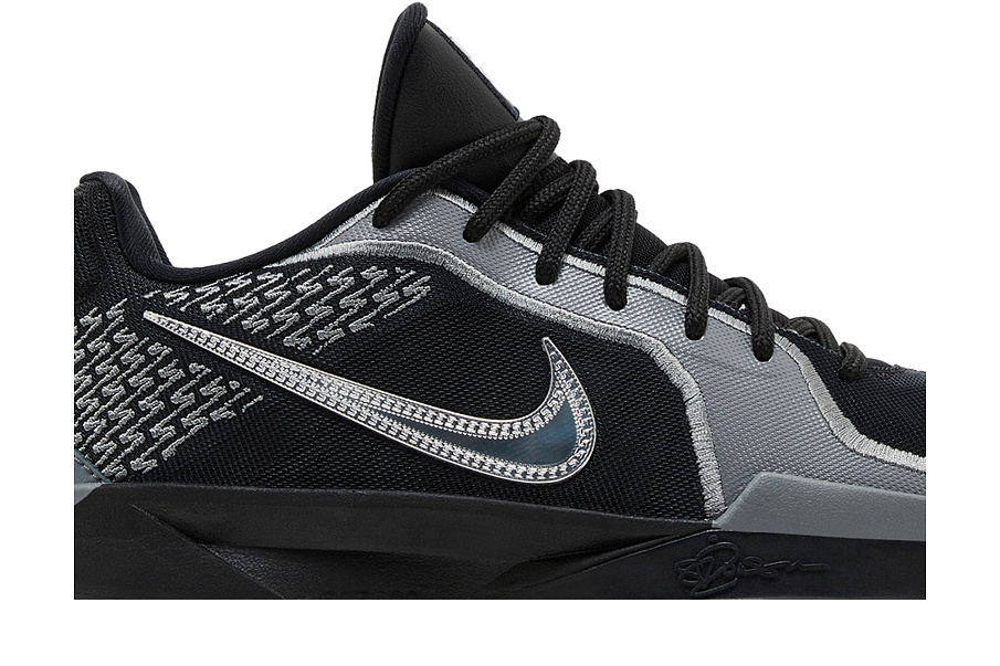 Фото № 3 с приближением к товару «‎Nike Women's Sabrina 2 Mirrored»