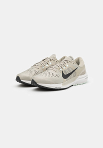 Фото № 2 с приближением к товару «‎Nike Air Zoom Vomero 15»