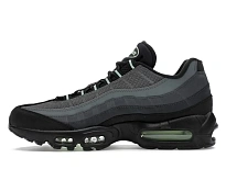 Фото № 3 с приближением к товару «‎Nike Air Max 95»