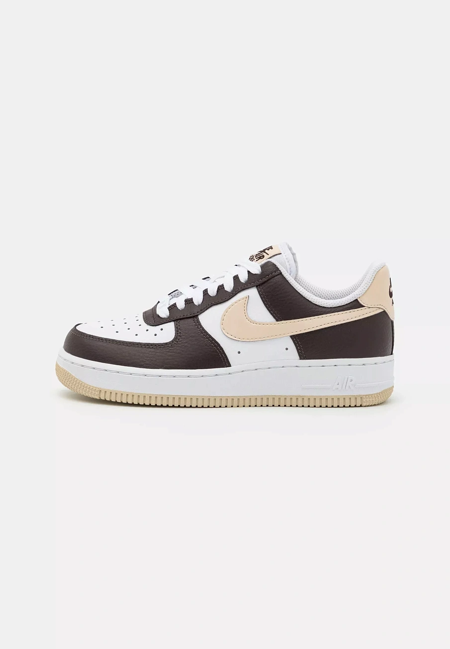 Фото № 3 с приближением к товару «‎AIR FORCE 1 ´07»