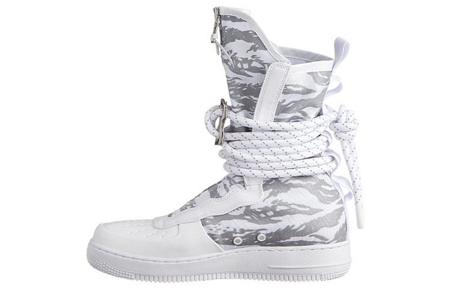 Фото № 1 с приближением к товару «‎Nike SF Air Force 1 High Winter Camo»