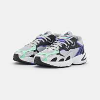 Фото № 3 с приближением к товару «‎Adidas Astir »