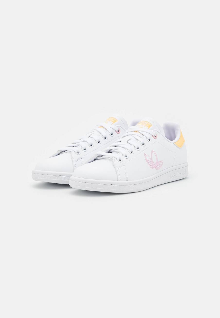 Фото № 3 с приближением к товару «‎Adidas Stan Smith »