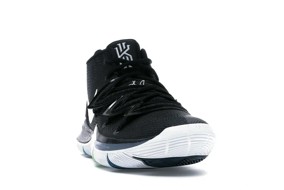 Фото № 2 с приближением к товару «‎Nike Kyrie 5 Black Magic»