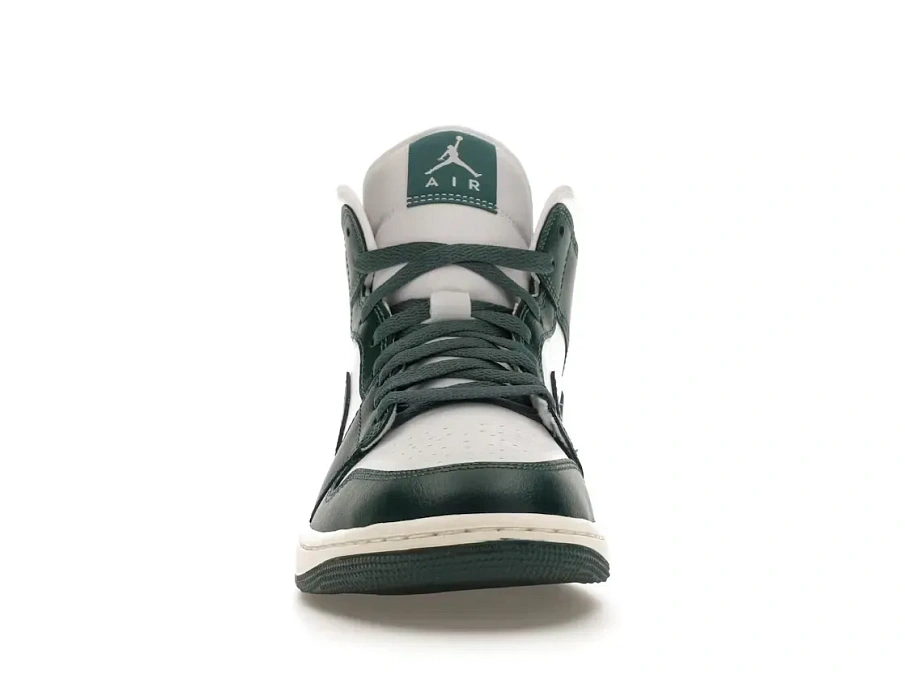 Фото № 2 с приближением к товару «‎Jordan 1 Mid»
