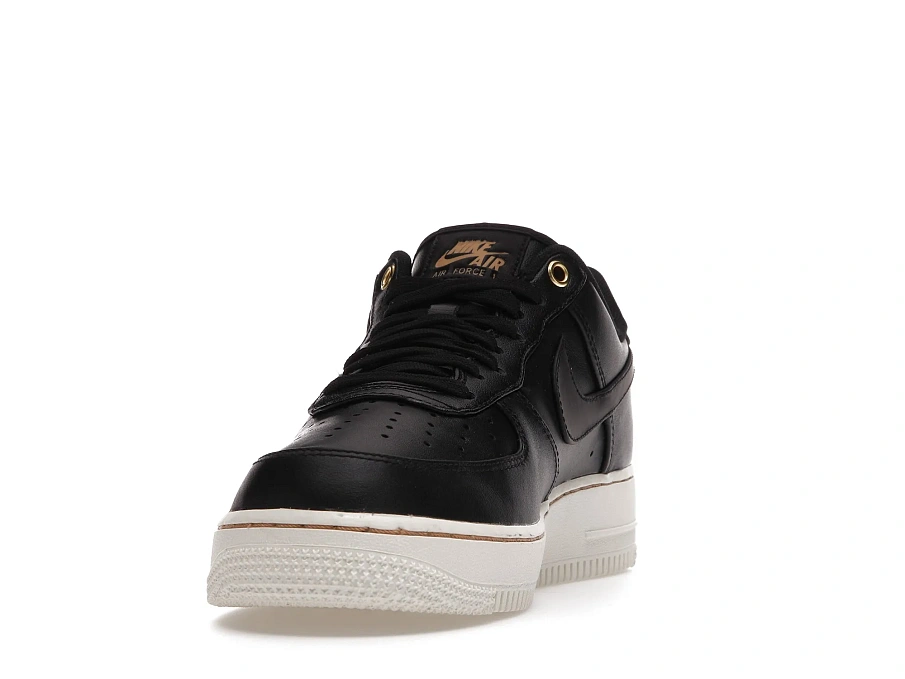 Фото № 4 с приближением к товару «‎Nike Air Force 1 Low Black Pack»